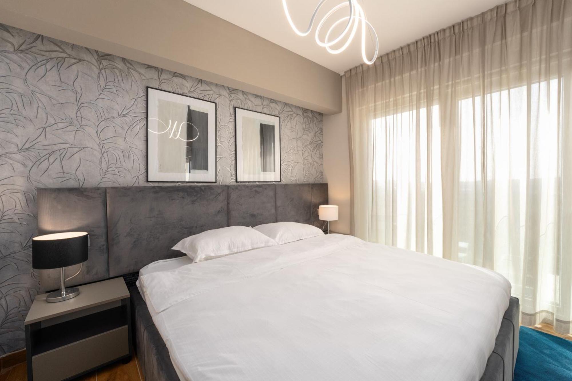 Larum Apartmens Vrsar Buitenkant foto