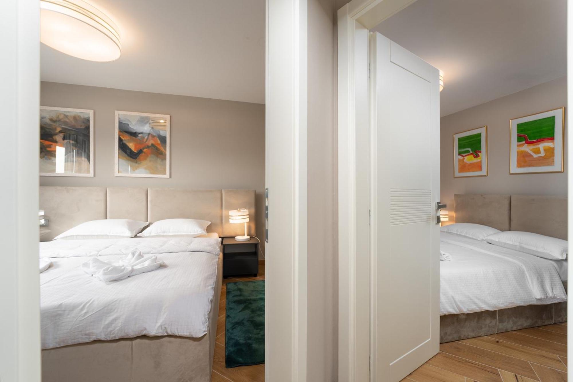 Larum Apartmens Vrsar Buitenkant foto