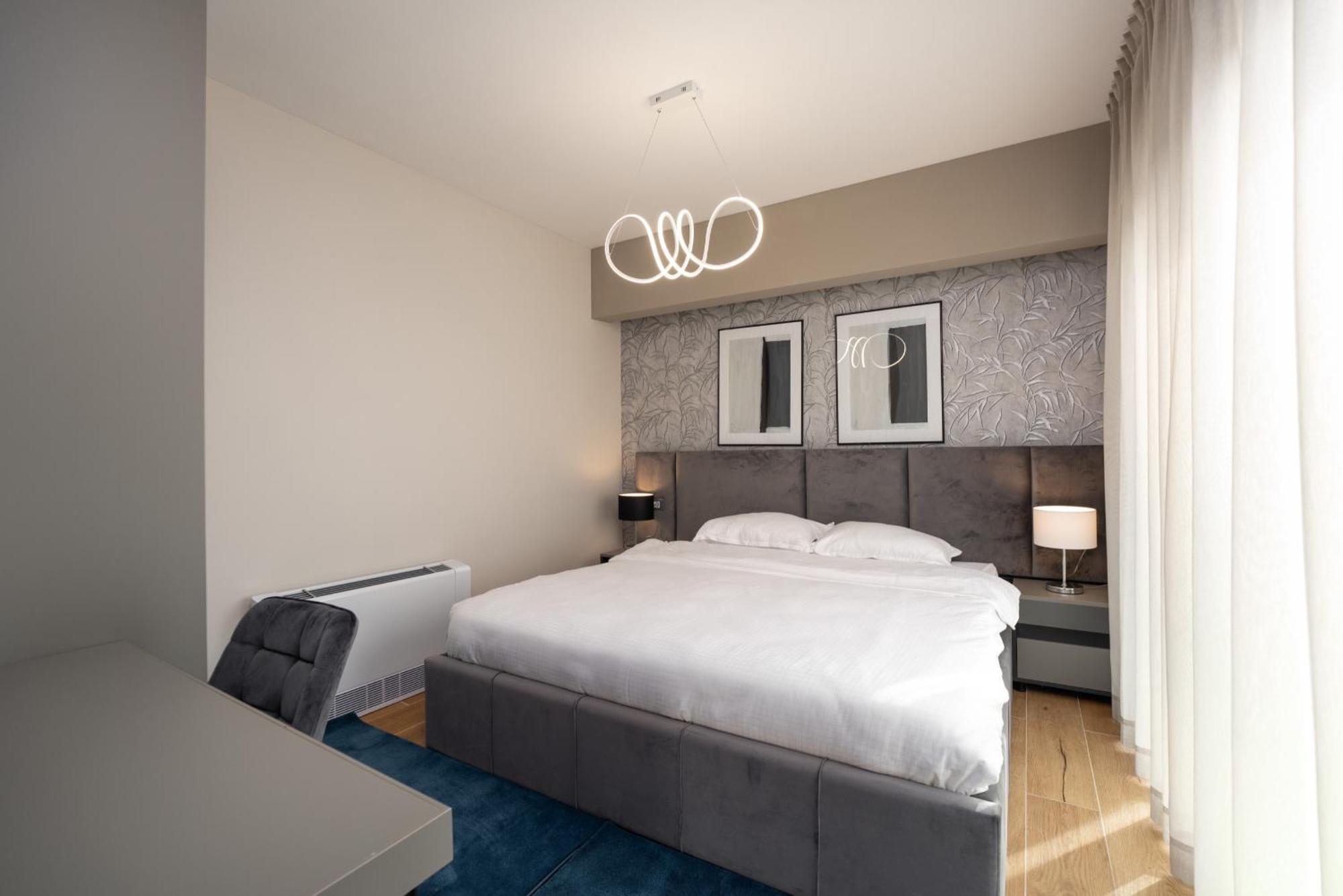 Larum Apartmens Vrsar Buitenkant foto