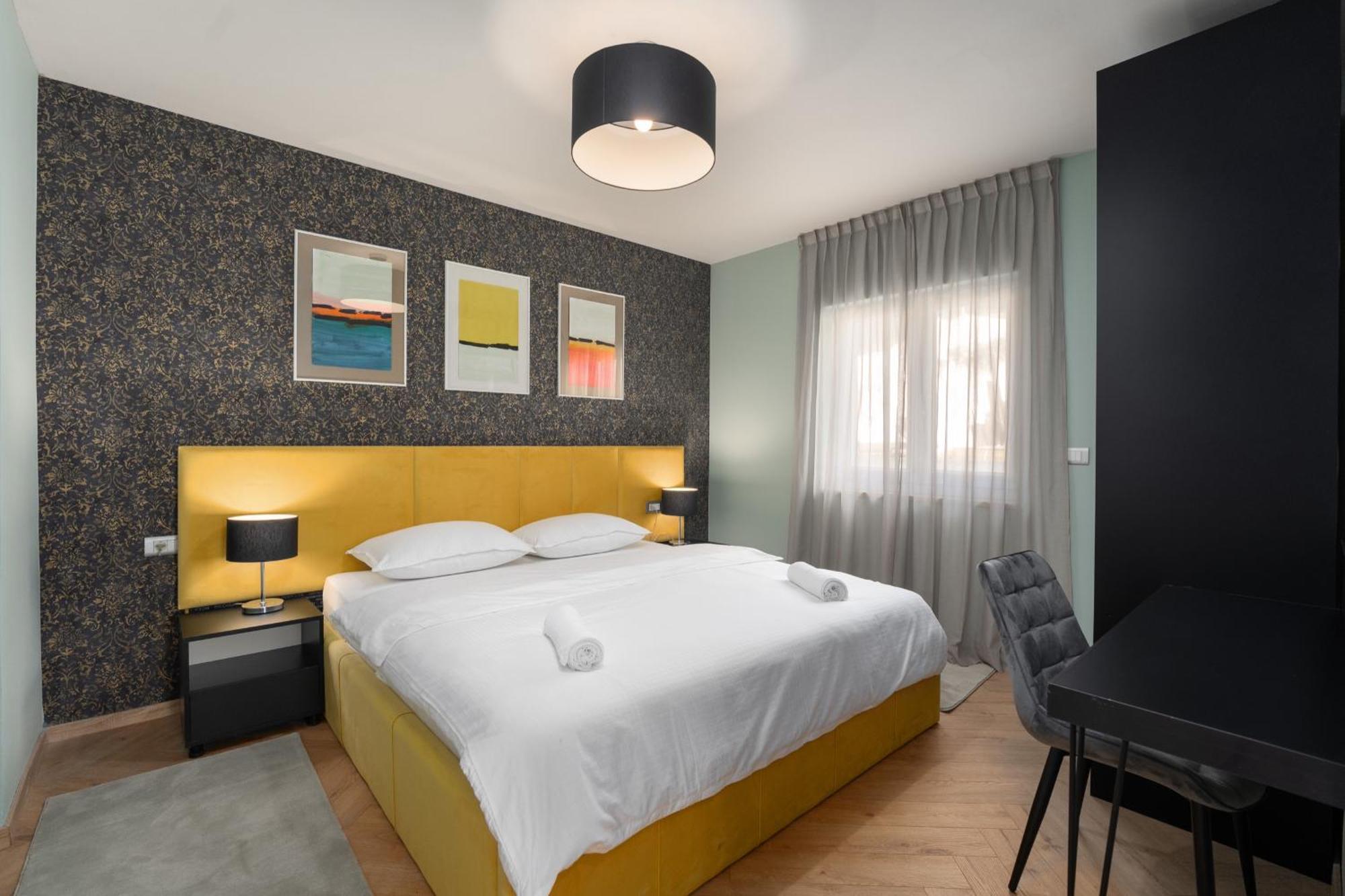 Larum Apartmens Vrsar Buitenkant foto
